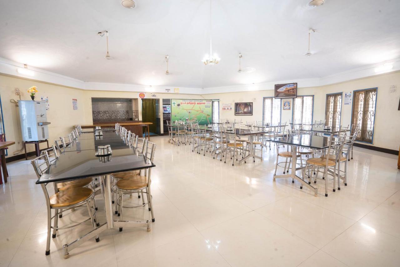 Hotel Tamilnadu, Courtallam I Kuttālam Kültér fotó