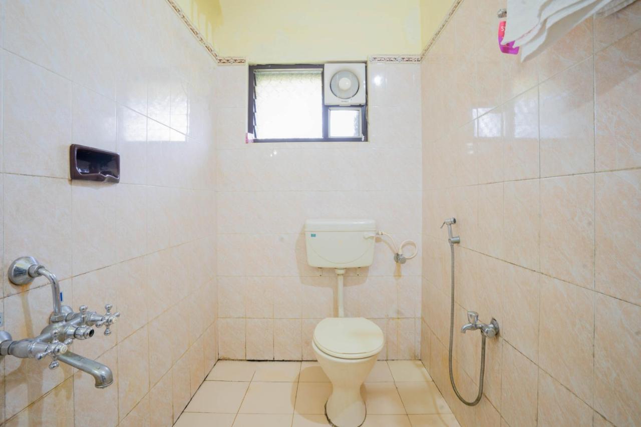Hotel Tamilnadu, Courtallam I Kuttālam Kültér fotó